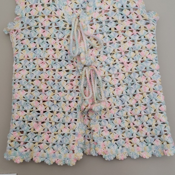 Handmade Woolen Sweater - Picture 5 of 5